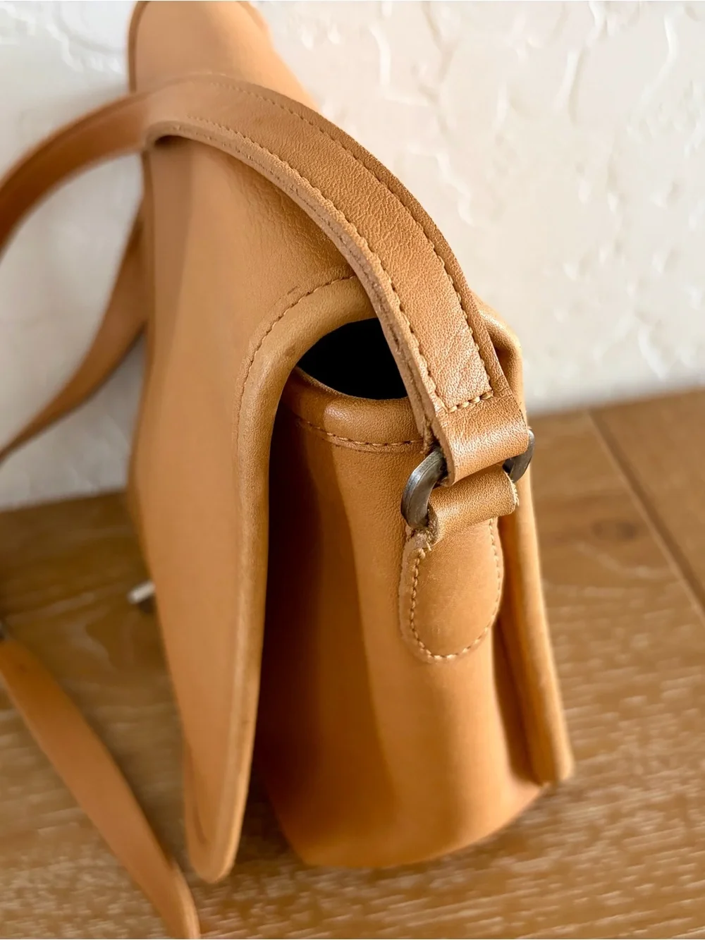 Vintage Coach Saddle Crossbody Legacy Flap Messenger